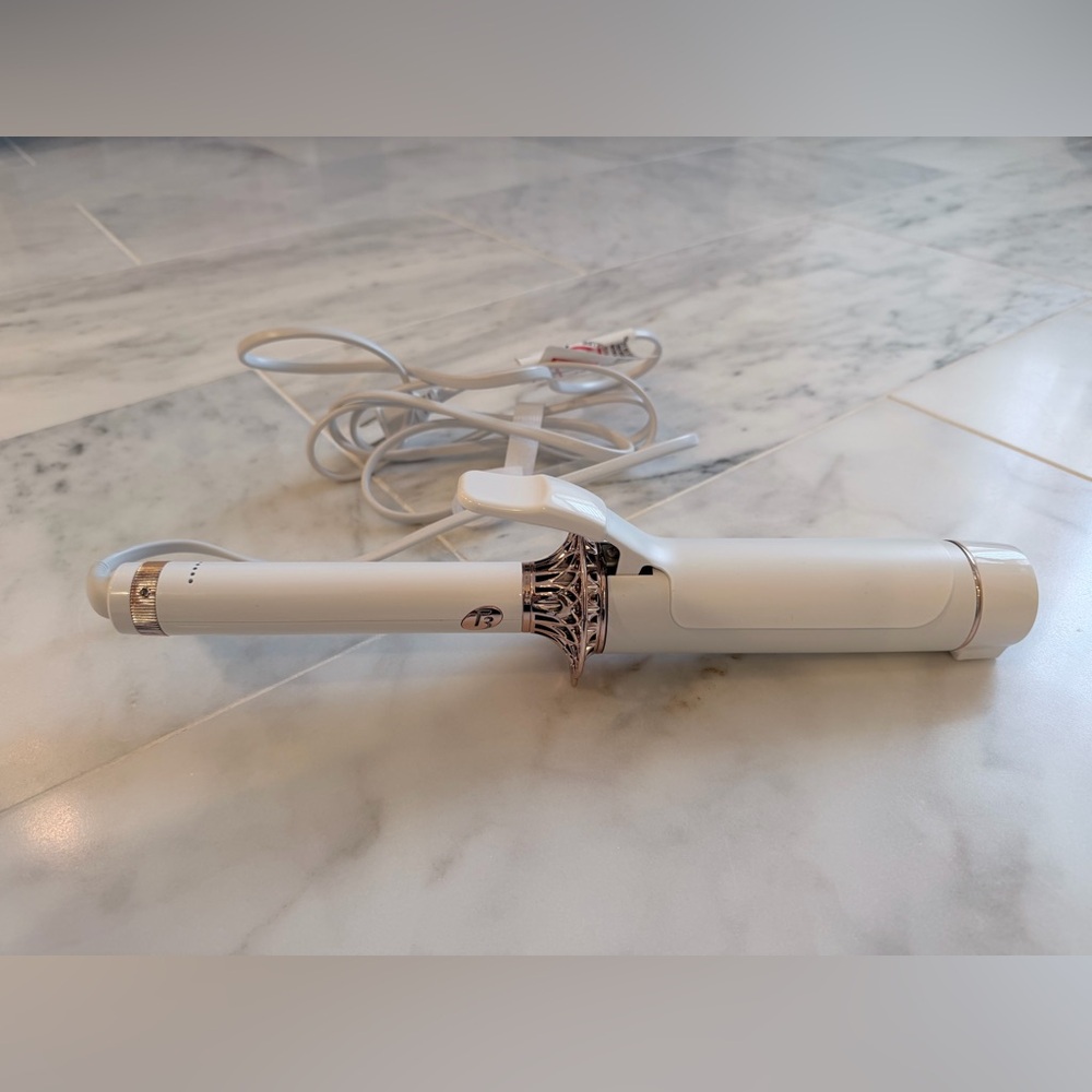 T3 BodyWaver 1 ¾” Elegant White Curling Iron Styling Tool